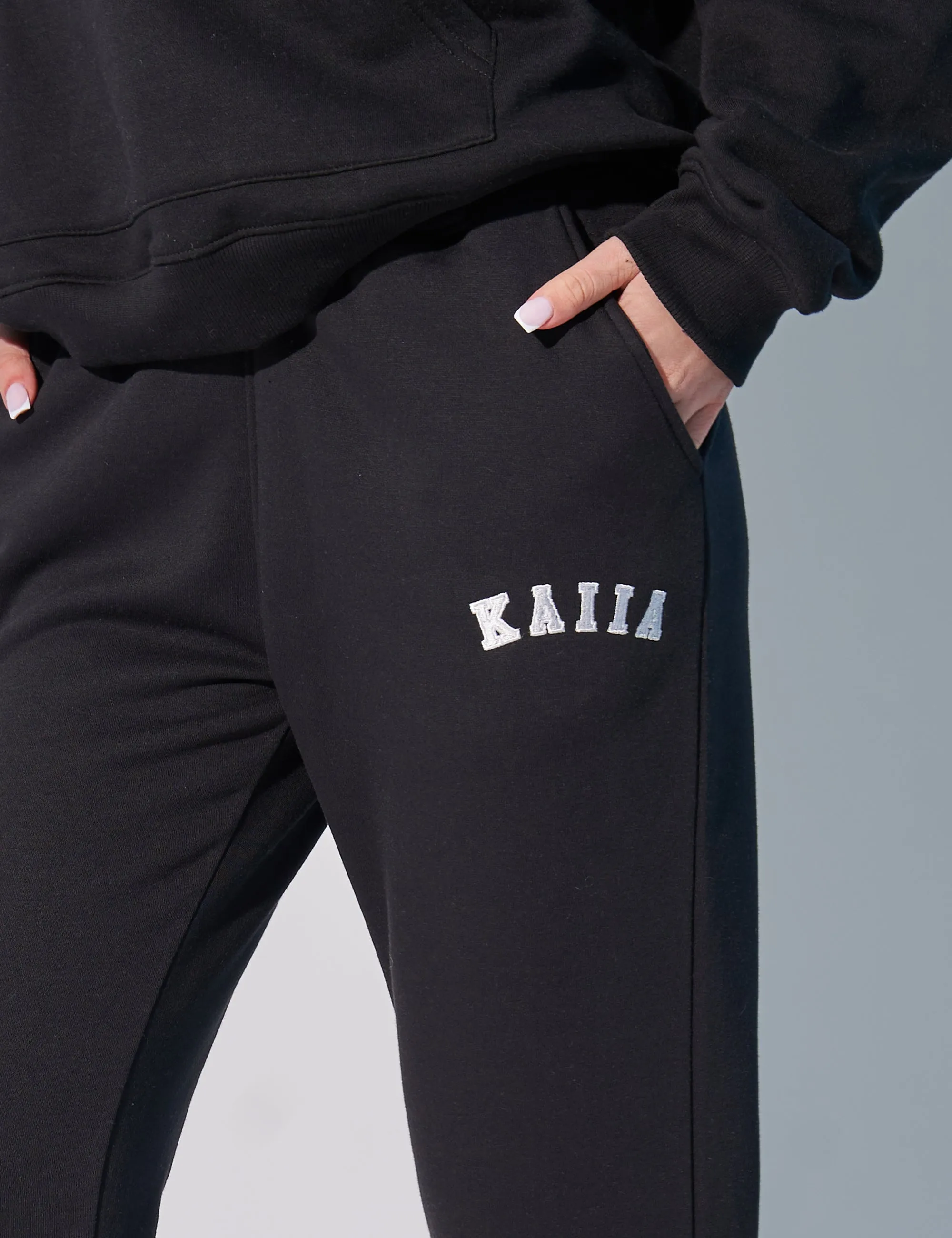 Kaiia Logo Wide Leg Sweat Pants in Black