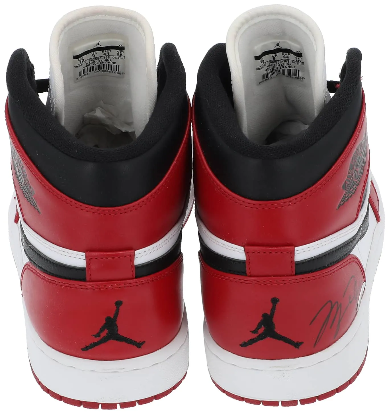 Michael Jordan Chicago Bulls Signed Nike Air Jordan 1 Retro High Sneaker BAS UDA